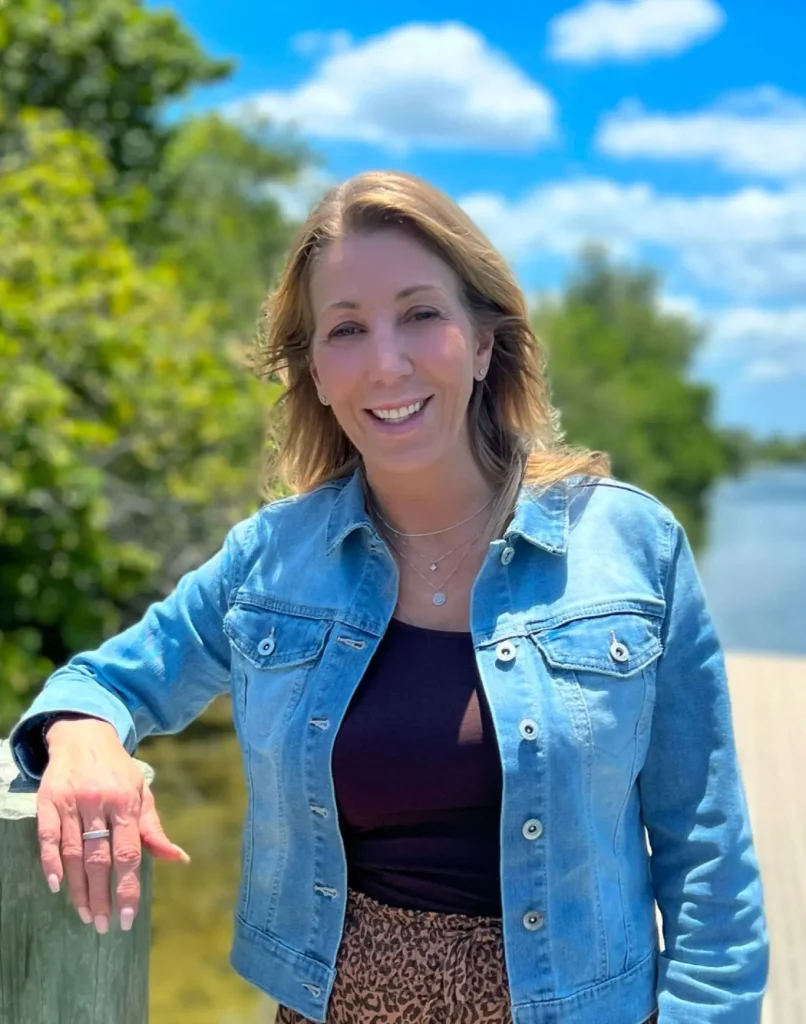 JENNIFER LYN, MED ACADEMIC COORDINATOR